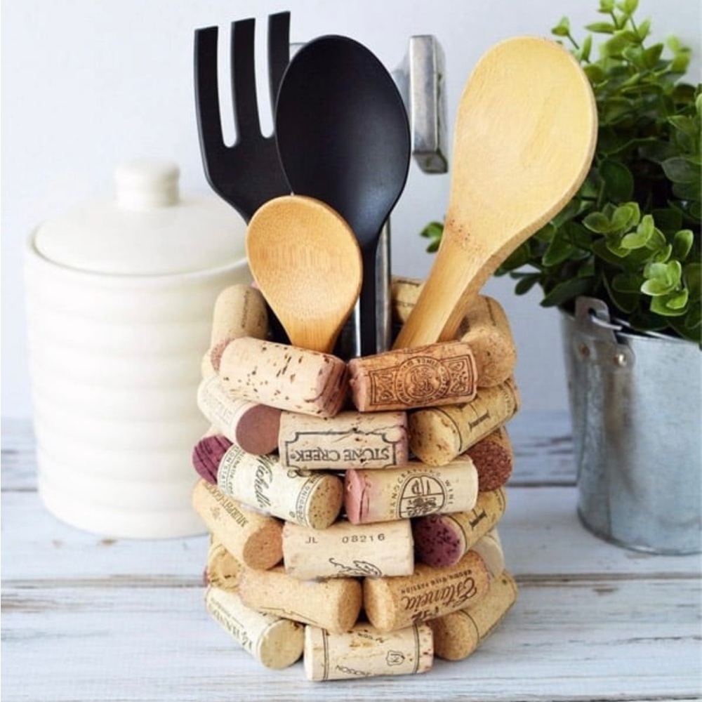 Corks - Picture 2 of 8